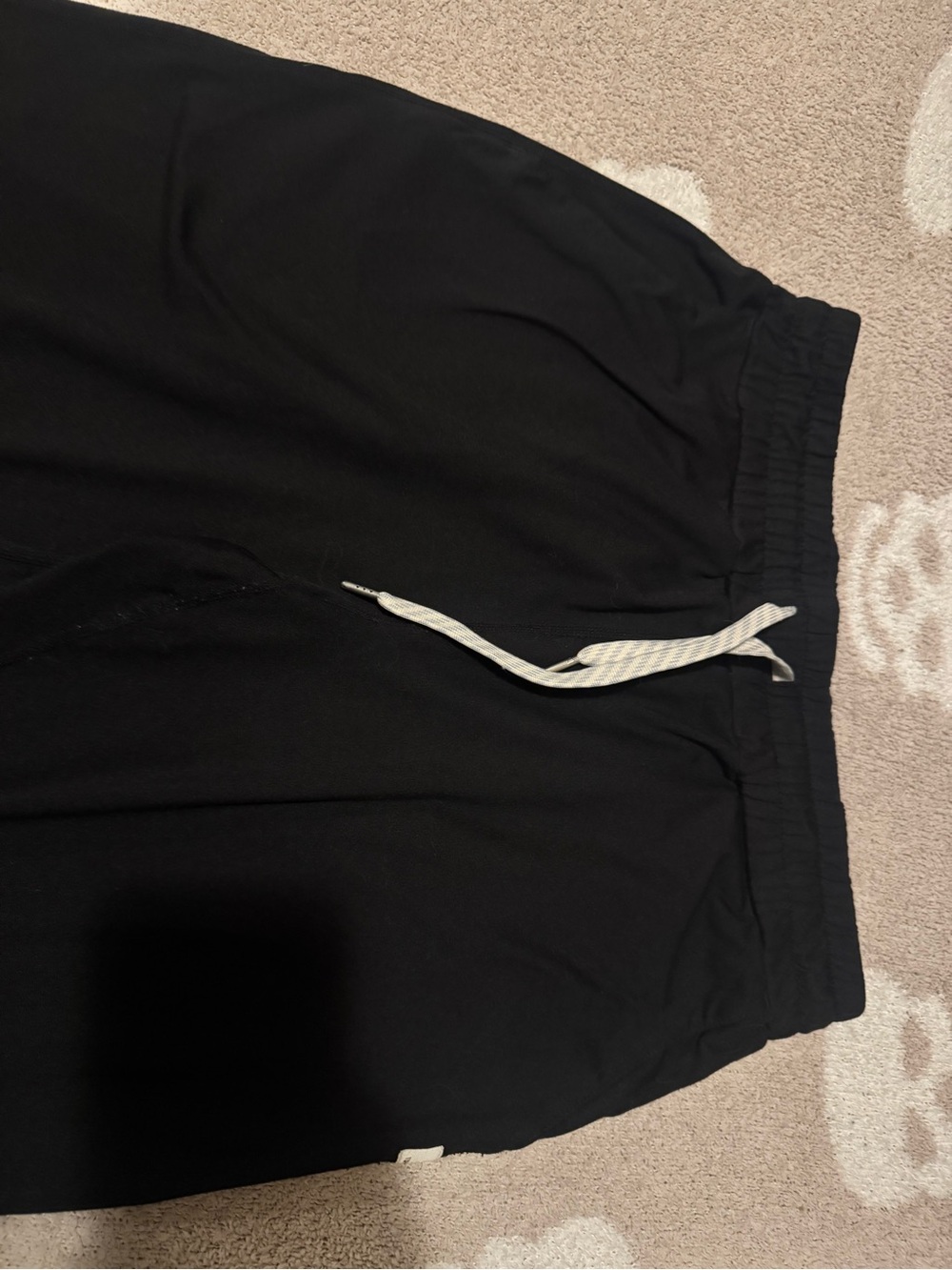 Vuori Black womens jogger size small - Picture 2 of 5